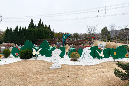 郑州市二七区御泉森林陵园园区景观图