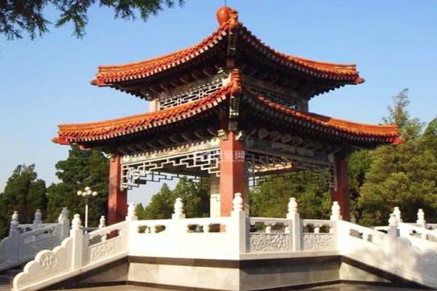 郑州市惠济区郑州市民公墓邙山墓园园区休息亭