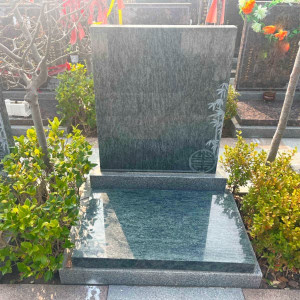 郑州市荥阳市黄河纪念公园传统立碑墓型3号