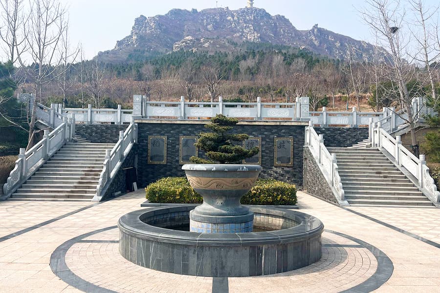 始祖山陵园景观图