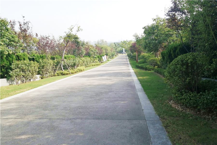黄龙岗陵园