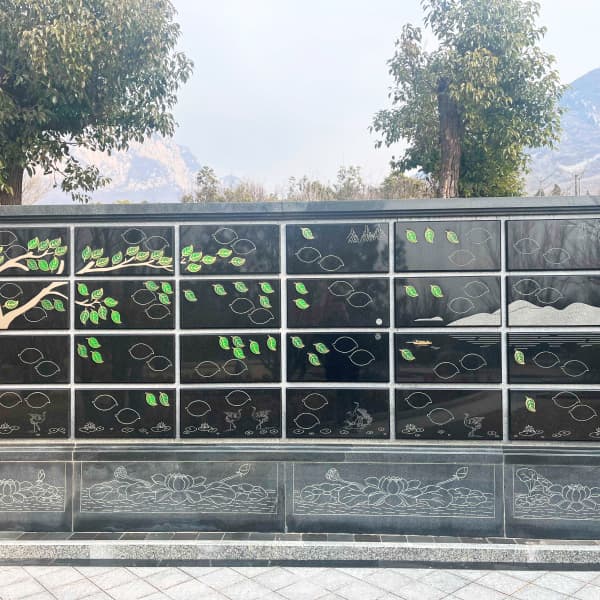 莲花山人文纪念园壁葬