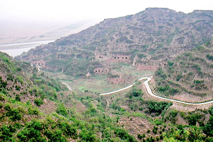 凤凰山公墓