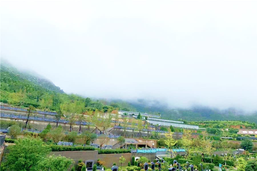 少林连天公墓景观图